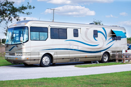 RV Washing 101: Why St. Petersburg RV Owners Should Choose Our Professional Services